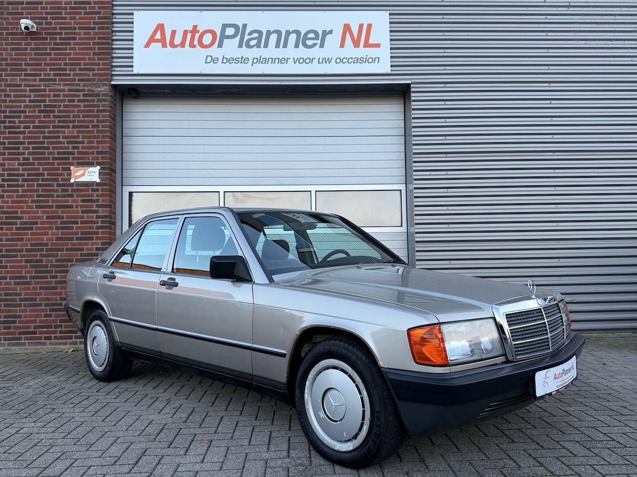 Mercedes-Benz 190-serie - 2.0 E I Belastingvrij I Nieuwe APK - AutoWereld.nl