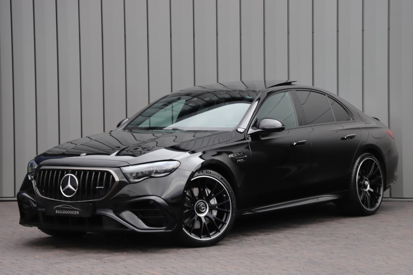 Mercedes-Benz E-klasse - AMG 53 4MATIC+ | Hyperscreen | Head-up | | Massage | Burmester 4D | Keyless-go | Distronic - AutoWereld.nl