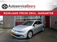 Volkswagen Golf - 1.5 eTSI, Camera, Ambiant verlichting Carplay, Stoel en Stuurverw., Adaptive cruise, Rijkl