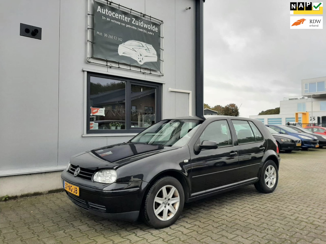 Volkswagen Golf - 1.6-16V ocaen airco cruise lmv - AutoWereld.nl