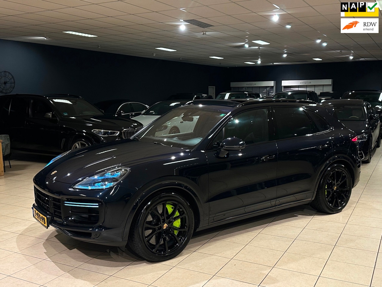 Porsche Cayenne - 4.0 Turbo S E-Hybrid/NAP/BTW/PANO/BOMVOL - AutoWereld.nl