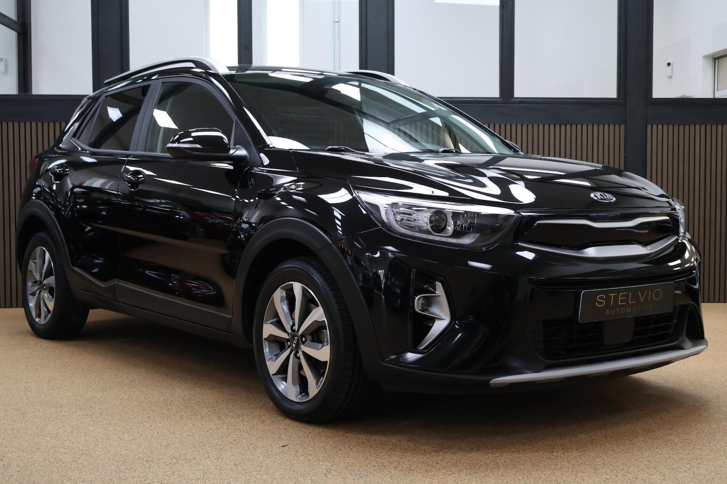 Kia Stonic - 1.0 T-GDi MHEV DynamicPlusLine | Camera | Navi - AutoWereld.nl