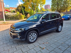 Volkswagen Tiguan - 1.4 TSI Sport&Style Alcantara Parkassist Cruise