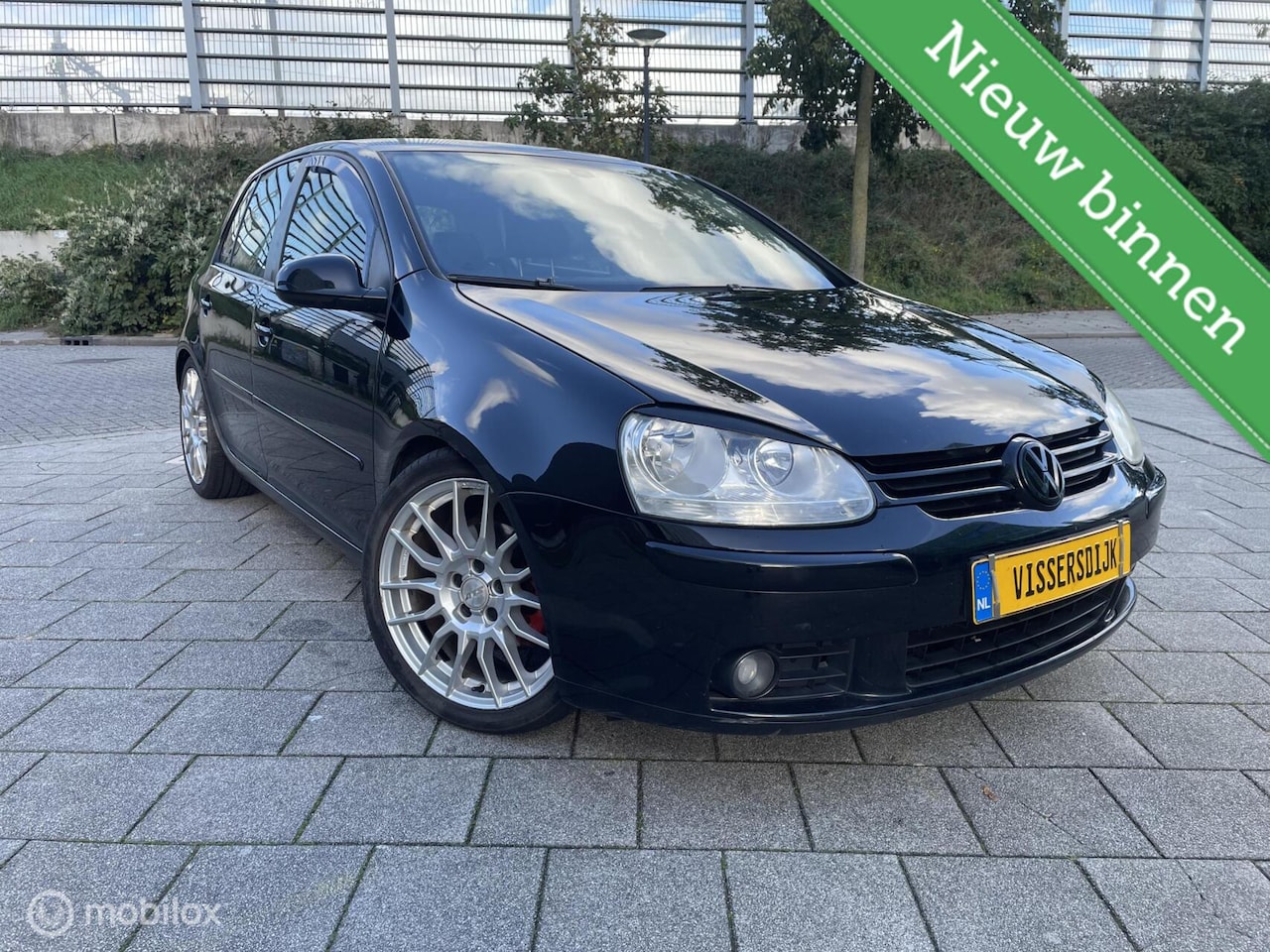 Volkswagen Golf - 2.0 FSI Sportline | Airco | Trekhaak - AutoWereld.nl