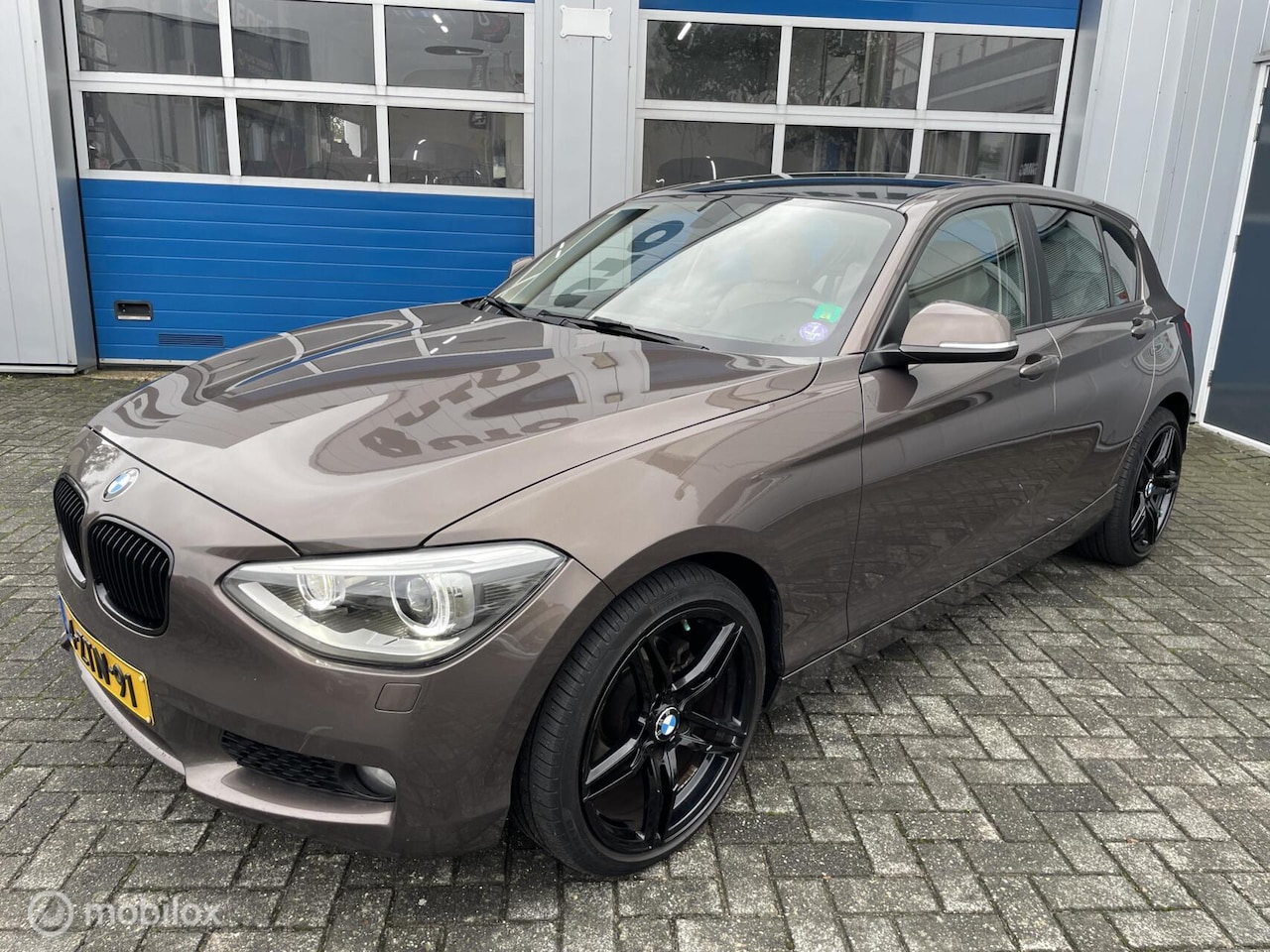 BMW 1-serie - 118i High Executive 118i High Executive 170Pk - AutoWereld.nl