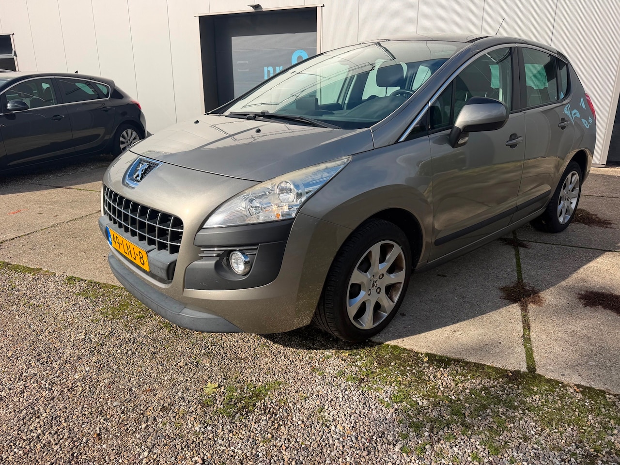 Peugeot 3008 - 1.6 VTi ST .Panodak navigatie - AutoWereld.nl