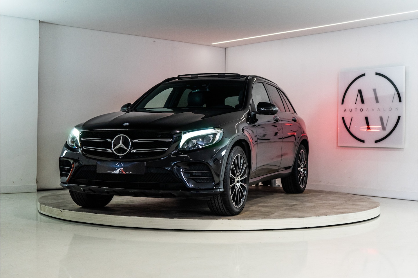Mercedes-Benz GLC-klasse - 250 4MATIC Edition 1 211PK | Pano | Keyless | 360 | Stuurass. | Spoorass. | Stoelverwarmin - AutoWereld.nl
