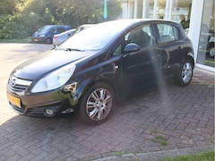 Opel Corsa - 1.4-16V Cosmo 5 deurs
