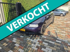 Audi A3 - 1.8 5V Ambiente 1999 Clima Cruise LAGE KM