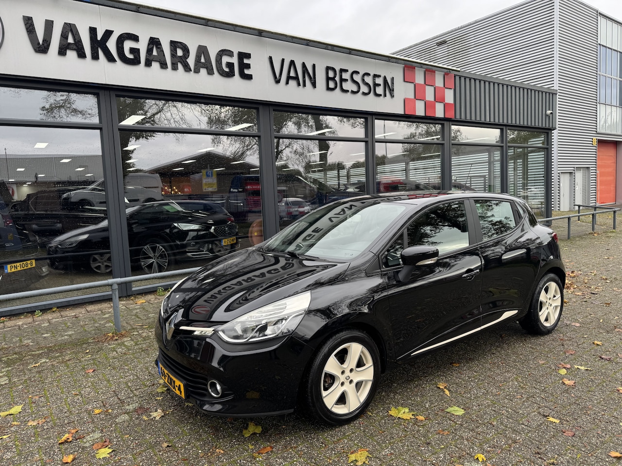 Renault Clio - 0.9 TCe Expression AICRO-CRUISE-NAVI - AutoWereld.nl