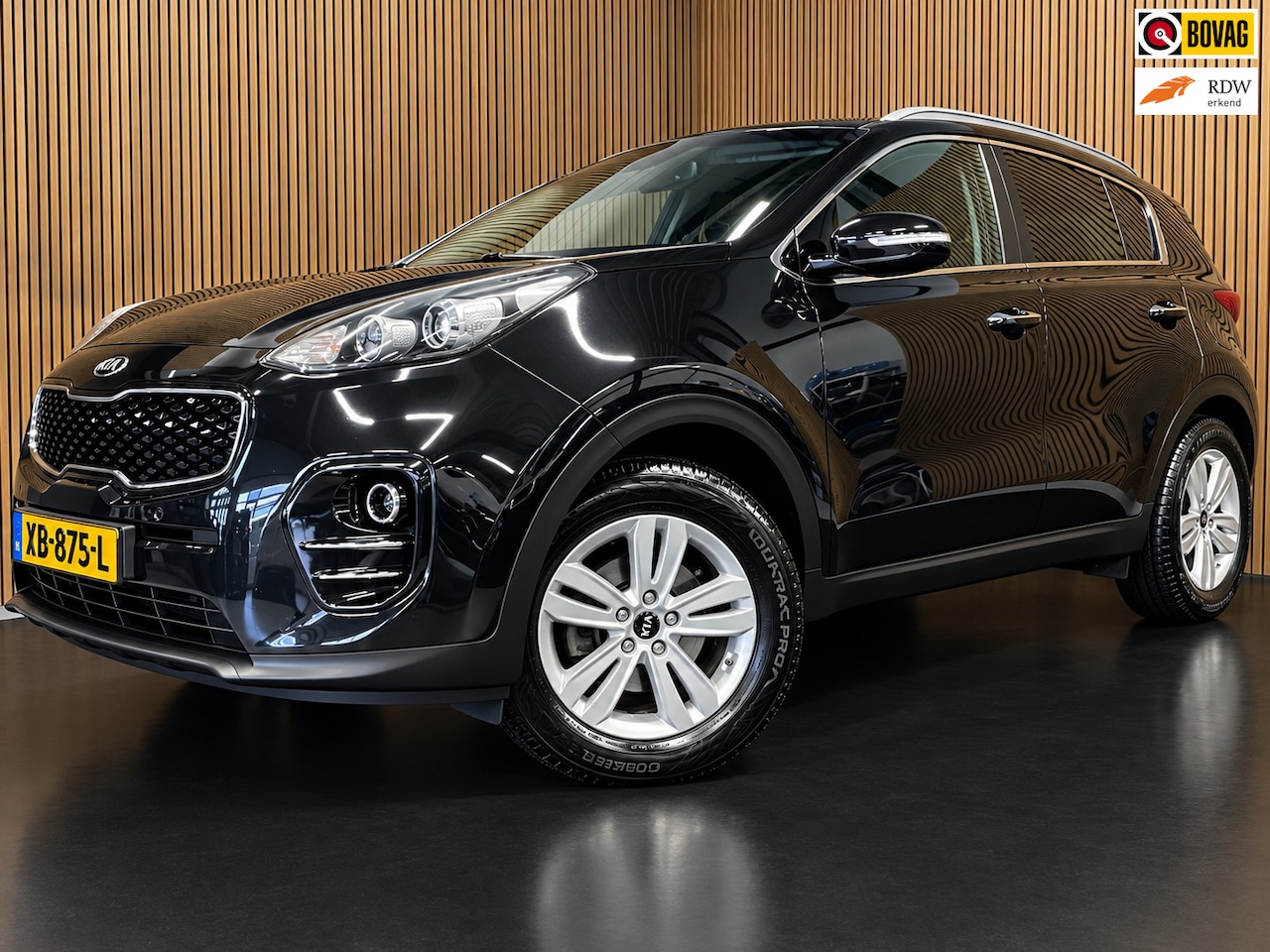 Kia Sportage - 1.6 GDI|TREKHAAK|VOLLEDER|JBL AUDIO|ELEKTRISCHE STOELEN|STUUR+STOELVERW. V+A|CARPLAY|CAMER - AutoWereld.nl