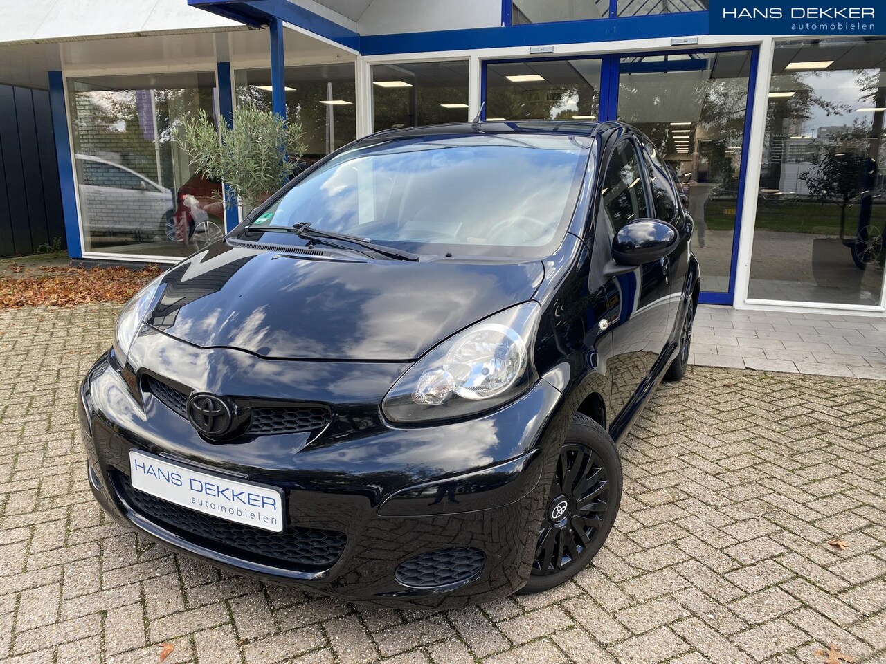 Toyota Aygo - 1.0-12V Comfort Navigator Black Package, Carplay - AutoWereld.nl