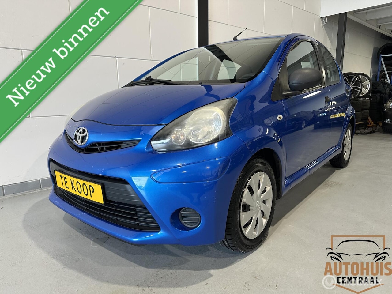 Toyota Aygo - 1.0 VVT-i Comfort*NwAPK*Airco*Dealerond - AutoWereld.nl
