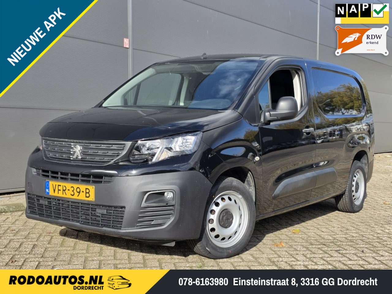 Peugeot Partner - 1.2 P.T. Premium Long Carplay/Airco ✅ - AutoWereld.nl
