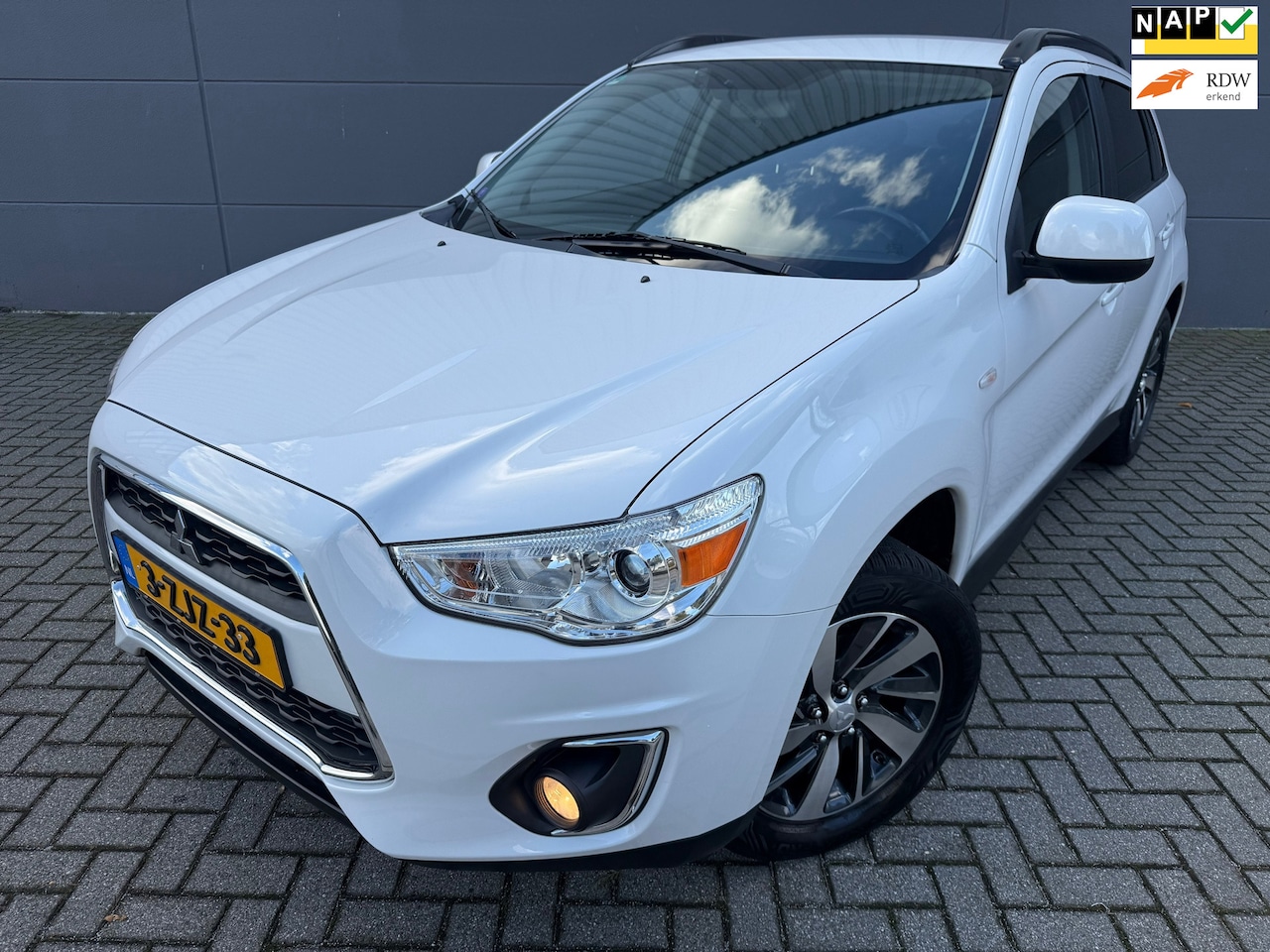 Mitsubishi ASX - 1.6 Cleartec Invite+*AIRCO*APK*CRUISE*PARK SENSOREN*TERKHAAK - AutoWereld.nl