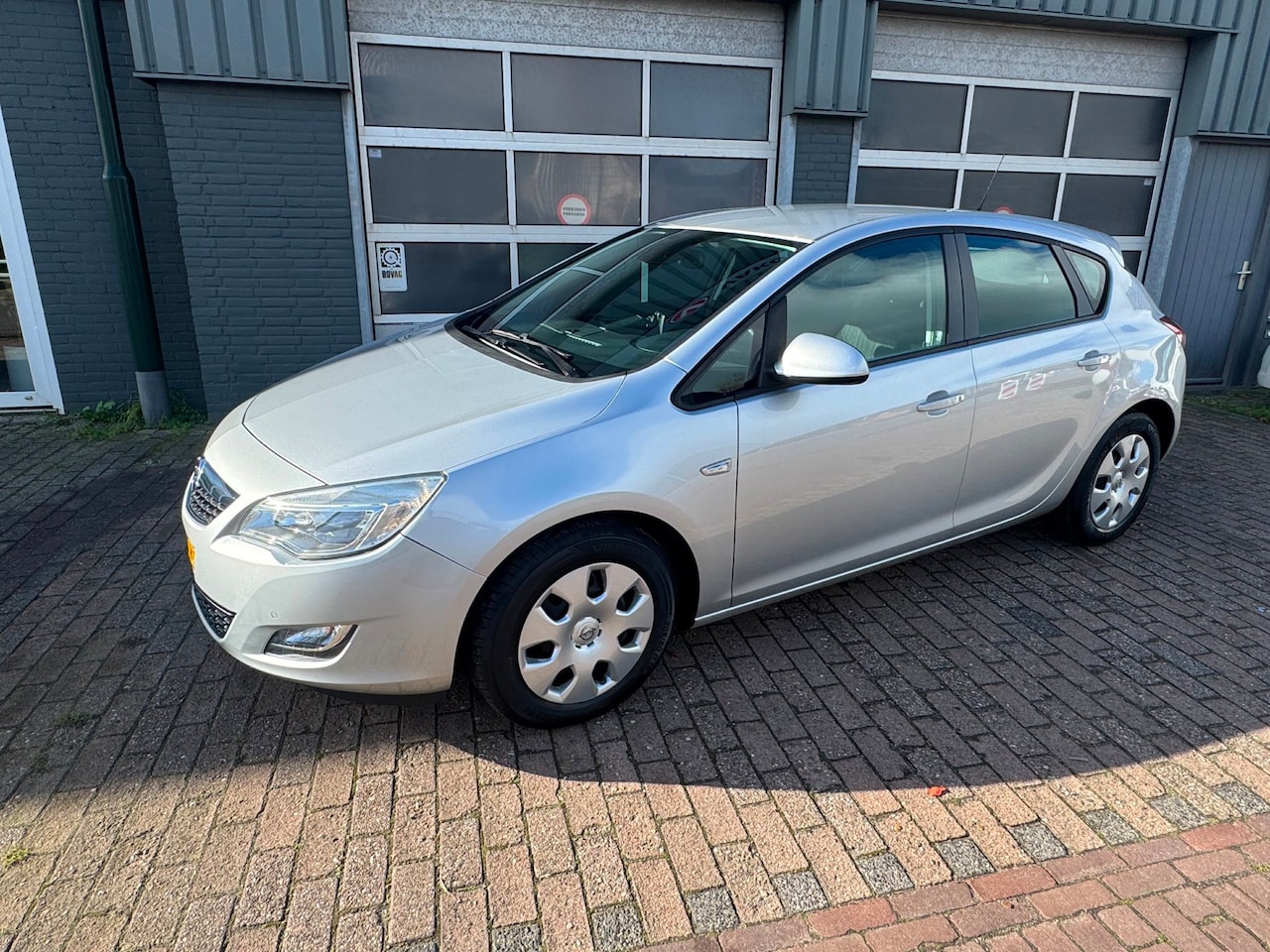 Opel Astra - 1.6 Edition Automaat - AutoWereld.nl