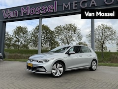 Volkswagen Golf - 1.5 eTSI Style | Automaat | 150 PK | Virtual Cockpit | Trekhaak | Lichtmetalen Velgen | Me