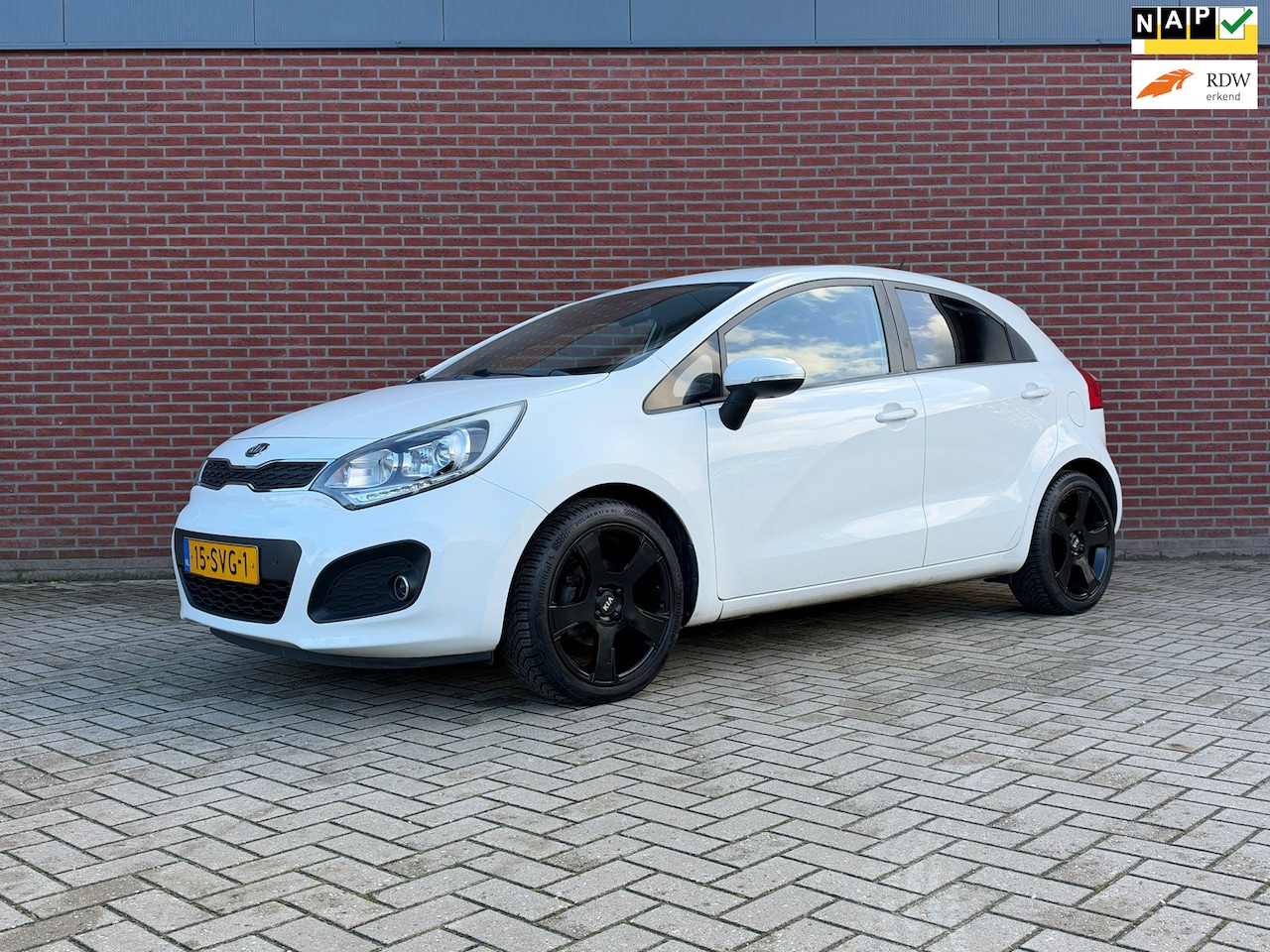 Kia Rio - 1.2 CVVT Plus Pack Nap / Airco / Parkeer sensoren / Radio - AutoWereld.nl