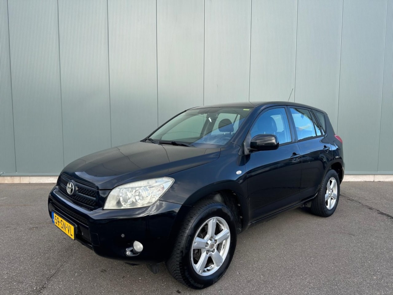 Toyota RAV4 - 2.0 VVT-i Executive 2.0 VVTi Executive - AutoWereld.nl