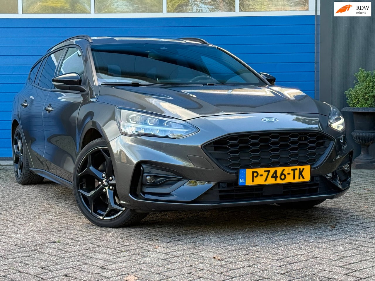 Ford Focus Wagon - 1.0 EcoBoost Hybrid ST Line X Business 1.0 EcoBoost Hybrid ST Line X Business - AutoWereld.nl