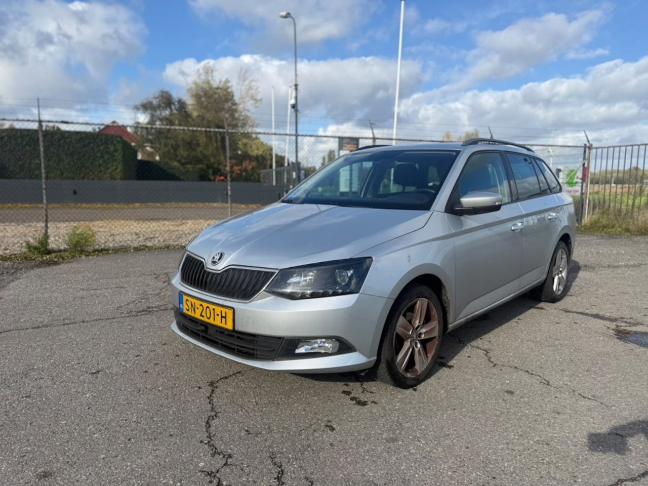 Skoda Fabia Combi - 1.4 TDI Ambition Business 1.4 TDI Ambition Business - AutoWereld.nl