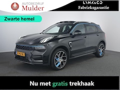 Lynk & Co 01 - 1.5 | ACC | 360 Camera | Zwarte hemel | Pano | Stoelverwarming |