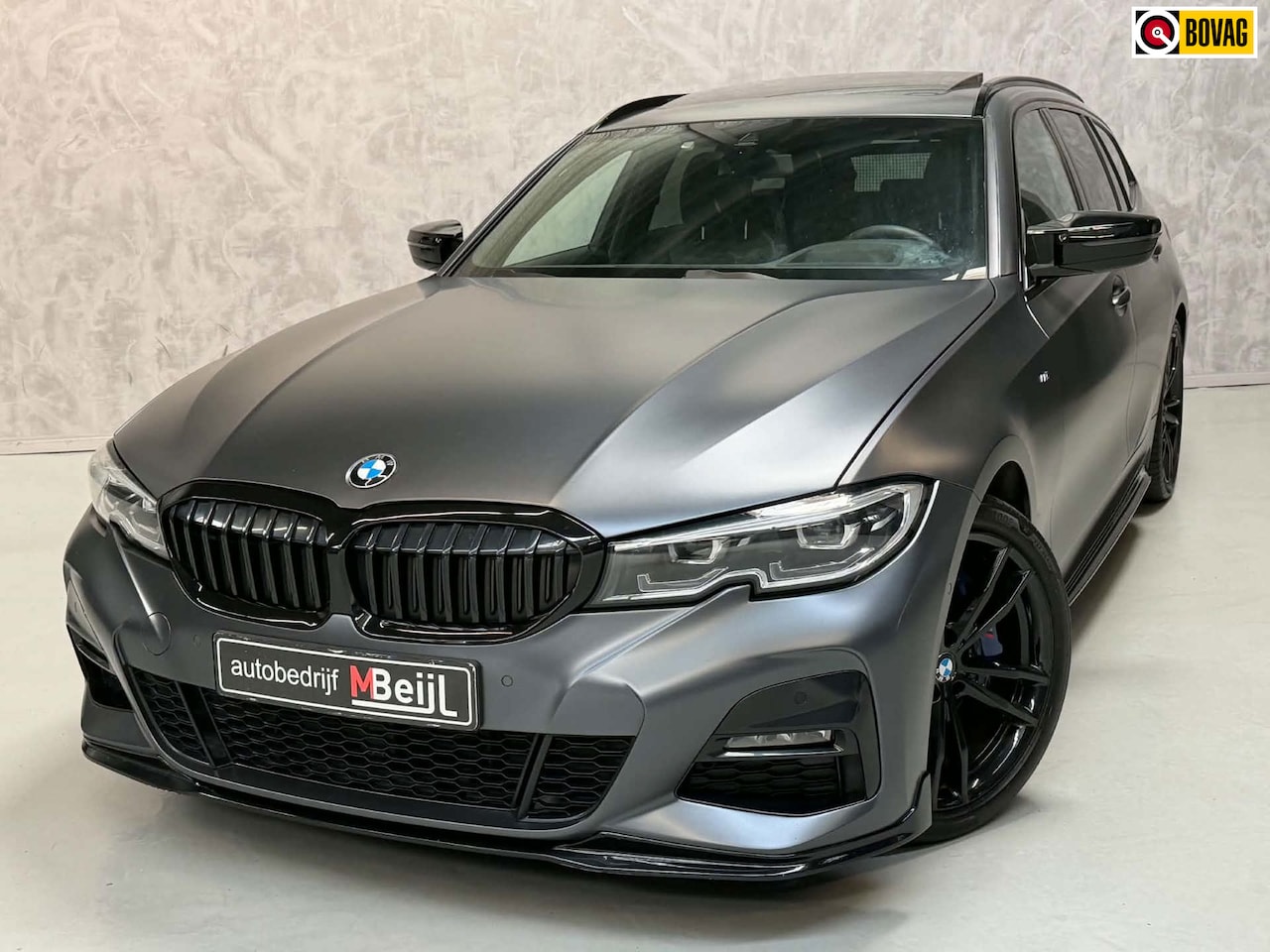 BMW 3-serie Touring - 330i High Executive /Pano /HUD / Individual - AutoWereld.nl