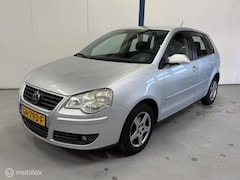 Volkswagen Polo - 1.2-12V Comfortline TEKST LEZEN