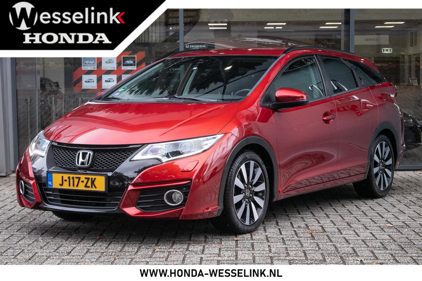 Honda Civic Tourer - 1.8 Elegance - Trekhaak | Camera | Cruise control - AutoWereld.nl