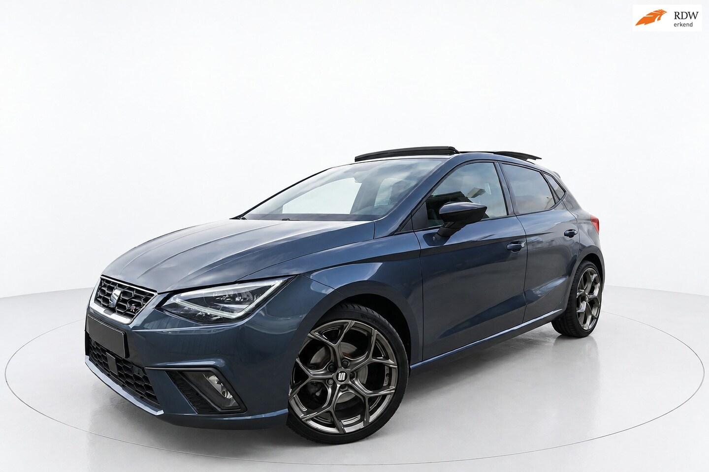 SEAT Ibiza - 1.0 TSI FR PANO VIRTUAL KEYLESS CAMERA SFEER CARPLAY - AutoWereld.nl