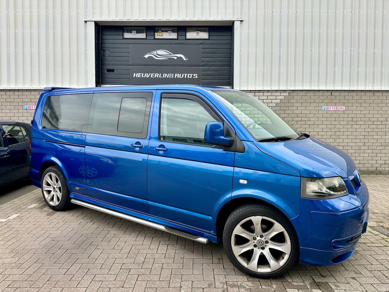 Volkswagen Transporter - 2.5 TDI 340 Highline DC | Automaat | Cruise | Clima | Trekhaak - AutoWereld.nl