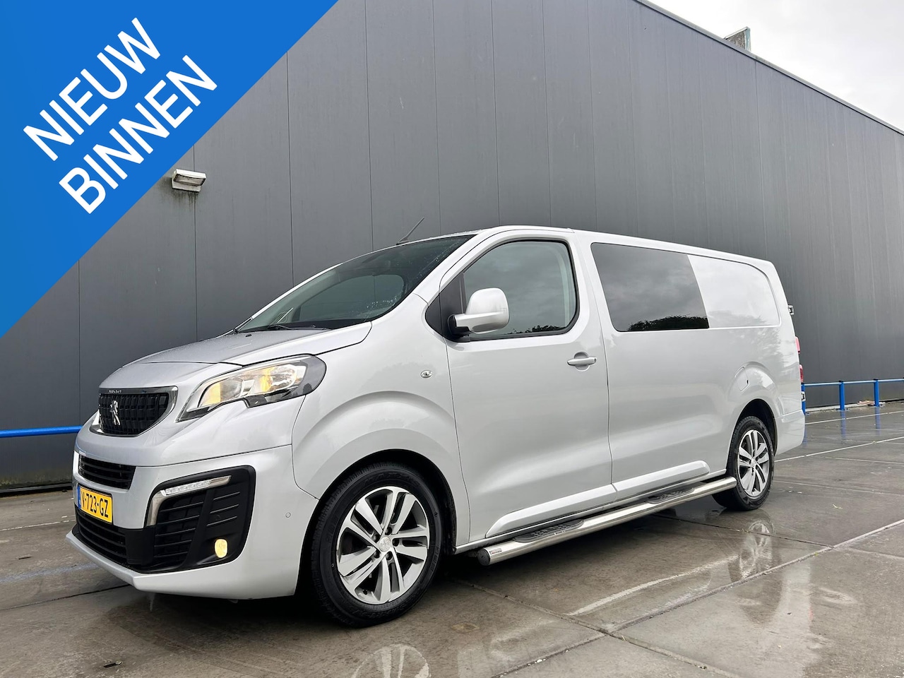 Peugeot Expert - 231L 2.0 BlueHDI 150 DC Premium 231L 2.0 BlueHDI 150 DC Premium - AutoWereld.nl