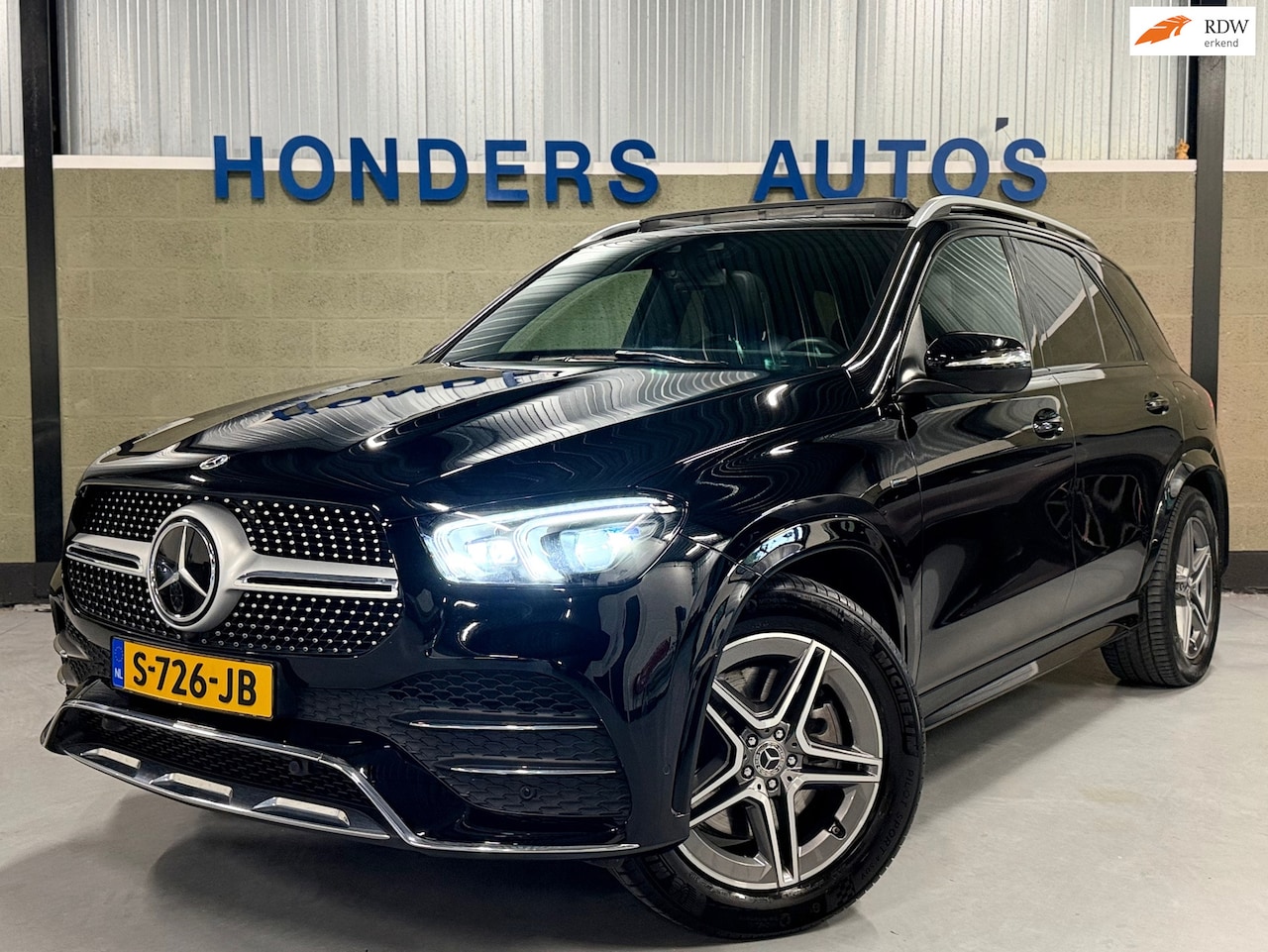 Mercedes-Benz GLE-Klasse - 350 e 4MATIC AMG-LINE | TREKHAAK | 360 CAM | PANO | SFEERVER | NIGHT | LUCHTVERING | ADPT. - AutoWereld.nl