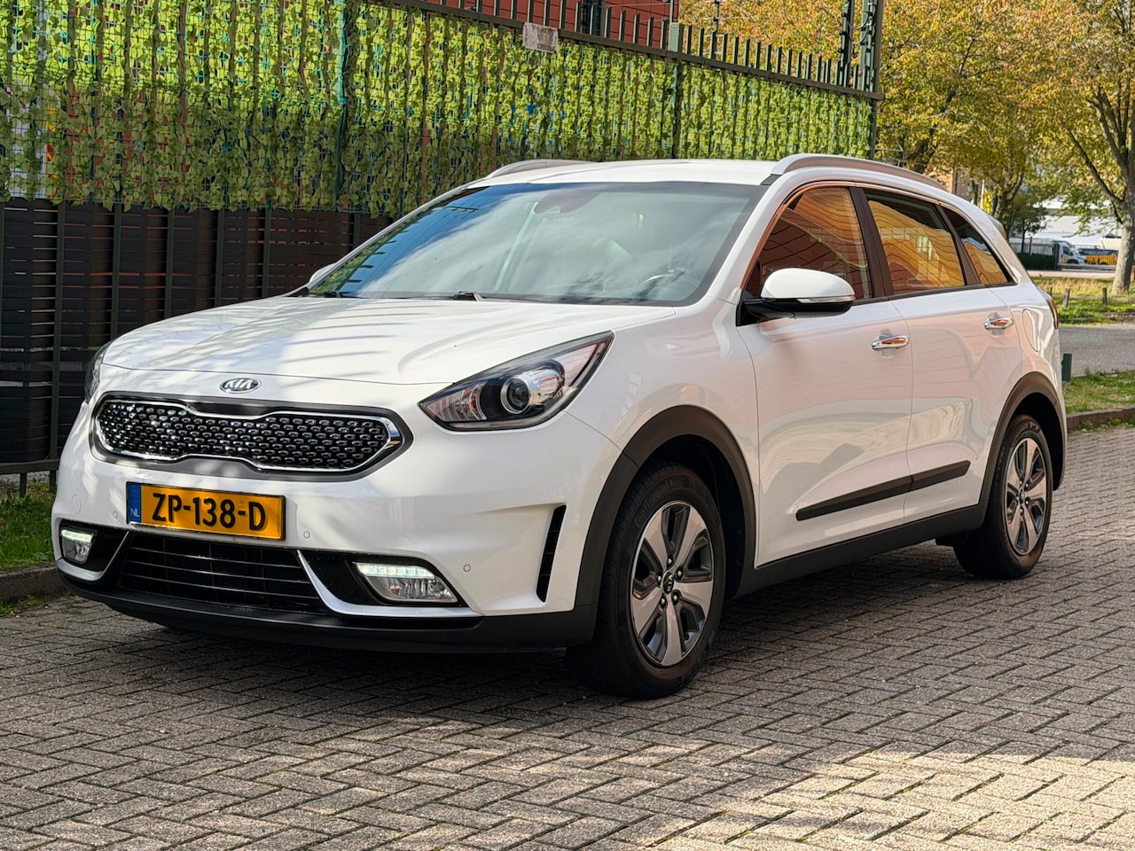 Kia Niro - 1.6 GDi Hybrid DynamicLine 2019 1e EIG|CAMERA|NAP - AutoWereld.nl