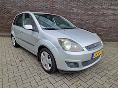Ford Fiesta - 1.3-8V Futura|5DRS|AIRCO|APK'27|NIEUWE KOPPELING