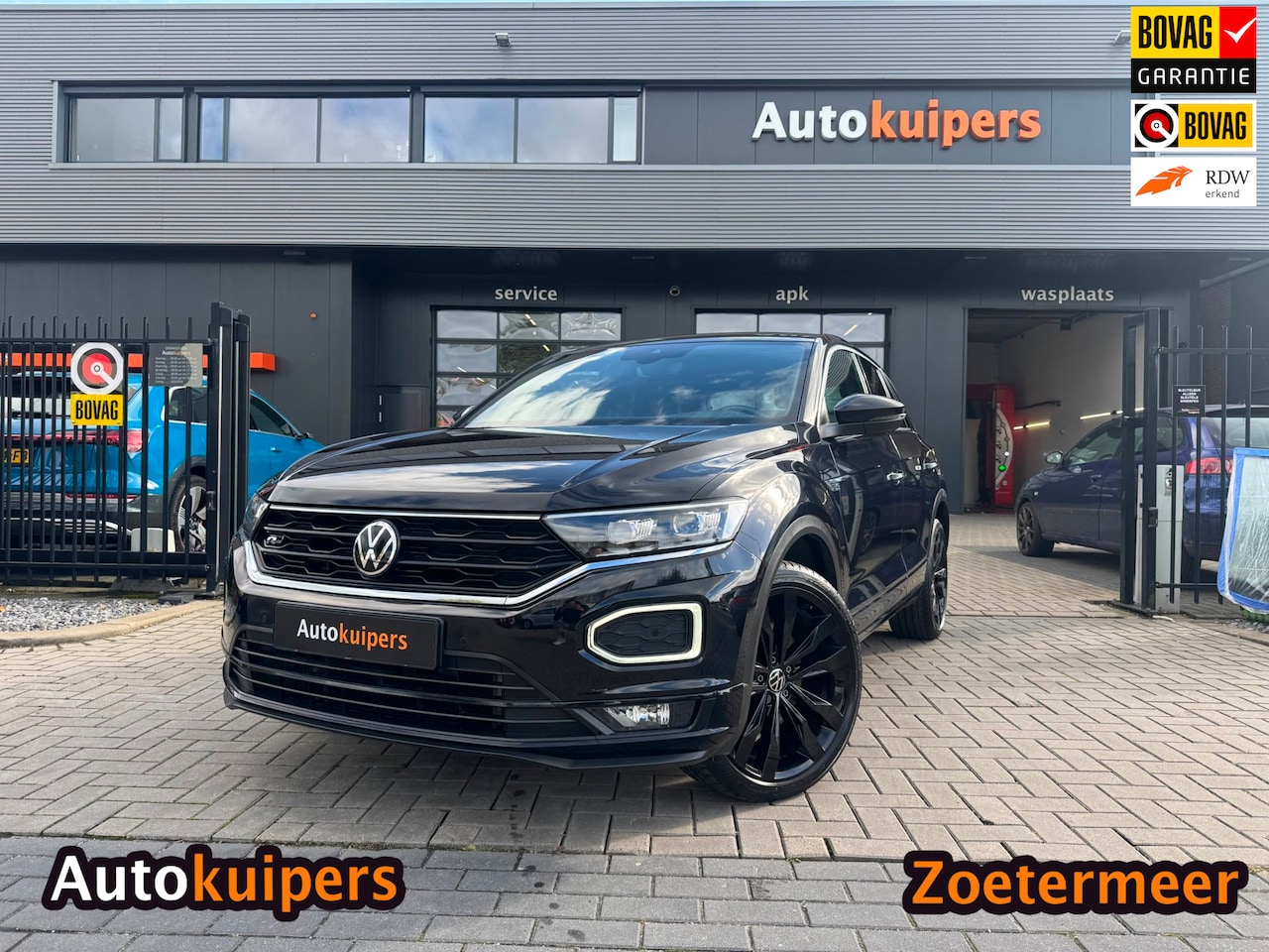 Volkswagen T-Roc - 1.5 TSI Sport Business R | R-line | Trekhaak | 19 inch LM | Dodehoeksensoren - AutoWereld.nl