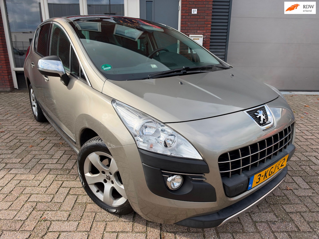 Peugeot 3008 - 1.6 VTi Style / Pano / Navi / PDC / Clima / Cruise / NAP - AutoWereld.nl