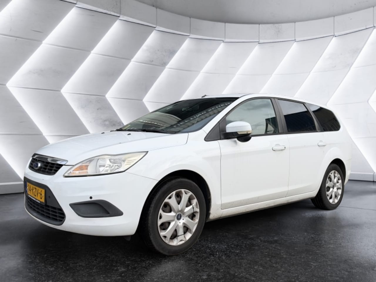 Ford Focus Wagon - AUTOMAAT 1.6 Trend - AutoWereld.nl