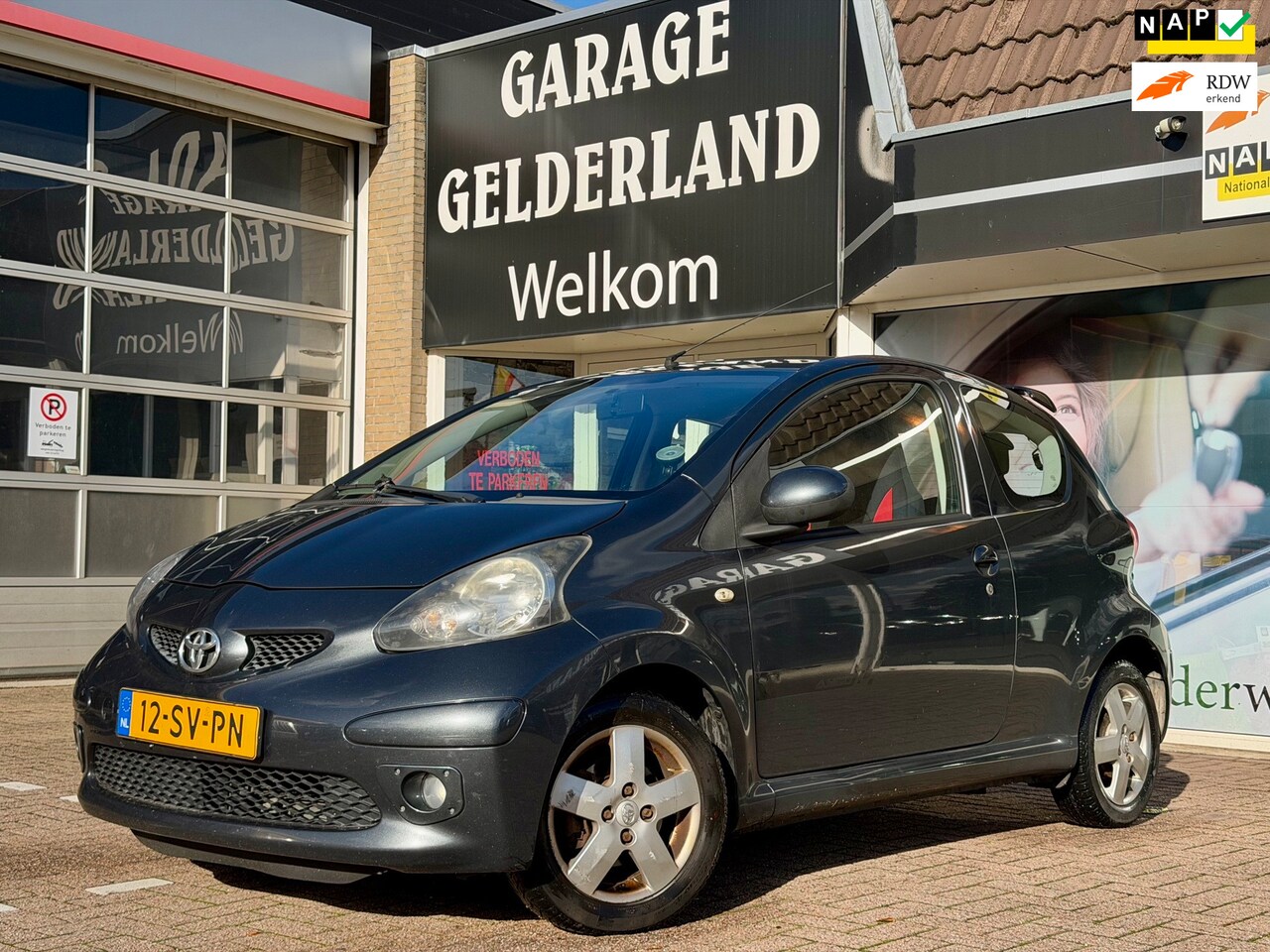 Toyota Aygo - 1.0-12V Sport | AIRCO | CENTR.V | NAVI | CENTR.V - AutoWereld.nl