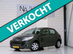 Peugeot 206 - 1.4 XS "Origineel NL" Trekhaak Bluetooth Airco Garantie 4-seizoenen banden Nieuwe-APK Zeer