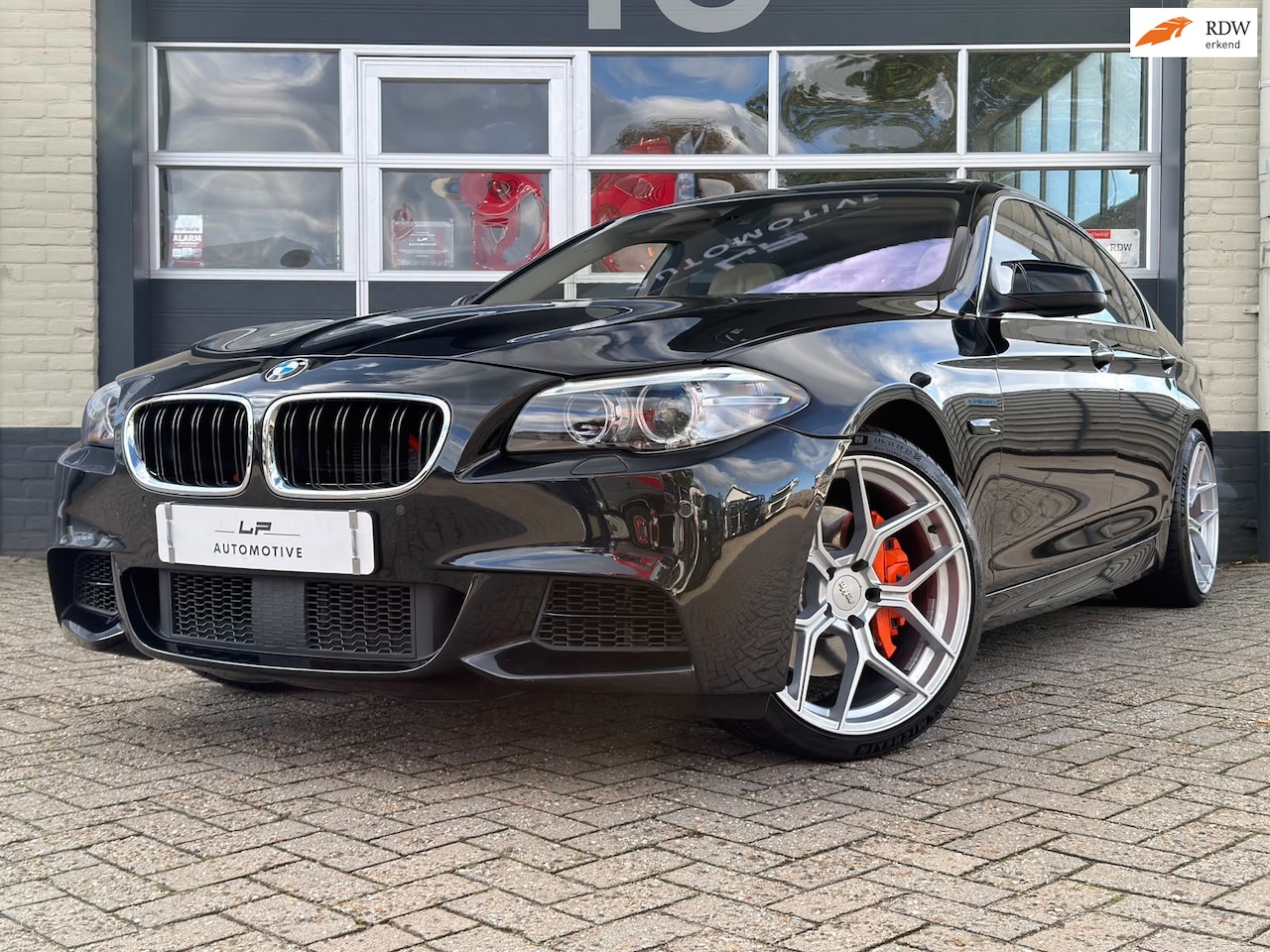 BMW 5-serie - 535i / M-pakket / Schuifdak / Memory / Carplay - AutoWereld.nl