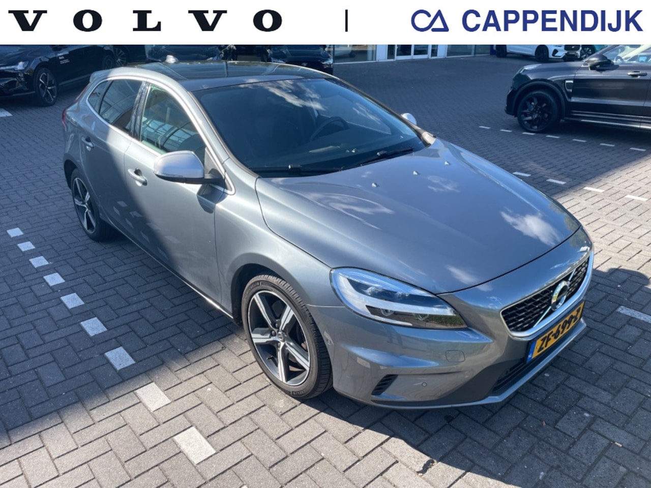 Volvo V40 - T3 153PK AUT6 Polar+ Sport| Pano| Camera| H&K sound| DAB+ - AutoWereld.nl