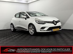 Renault Clio - 1.5 dCi Ecoleader Zen Airco, Parkeersensoren, Navi, Keyless start, Sportief velgen, Cruise