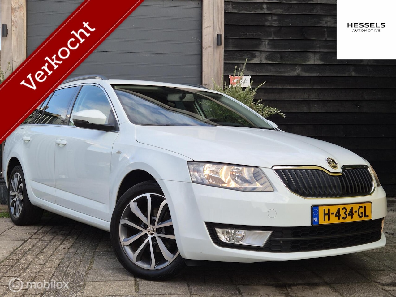 Skoda Octavia Combi - 1.2 TSI Edition Trekhaak, automaat - AutoWereld.nl