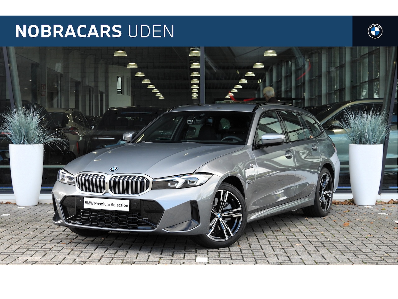 BMW 3-serie Touring - 330e M Sport Automaat / Sportstoelen / Comfort Access / Stoelverwarming / Cruise Control / - AutoWereld.nl
