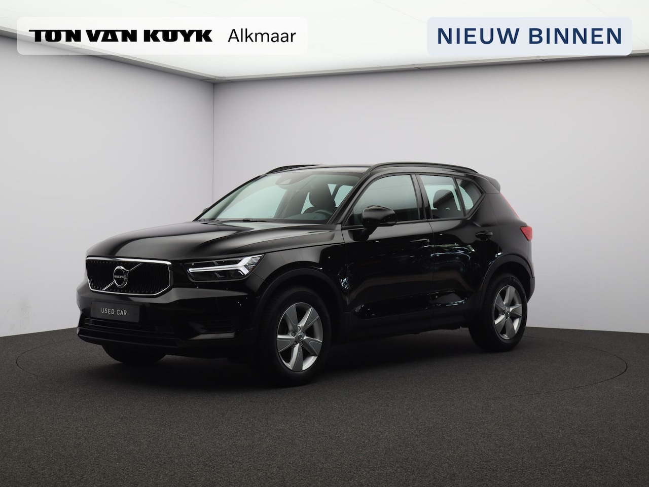 Volvo XC40 - 1.5 T2 Momentum / Trekhaak / Stoel+Stuurverwarming / Carplay / Parkeercamera / Navigatie / - AutoWereld.nl