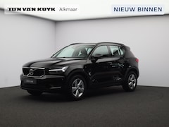 Volvo XC40 - 1.5 T2 Momentum / Trekhaak / Stoel+Stuurverwarming / Carplay / Parkeercamera / Navigatie /