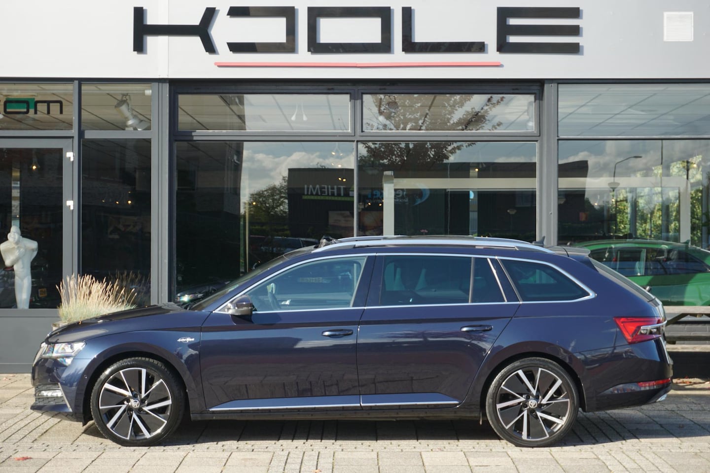 Skoda Superb Combi - 1.4 TSI iV laurin & klement | 92% Soh | PANO | trekhaak | massage - AutoWereld.nl