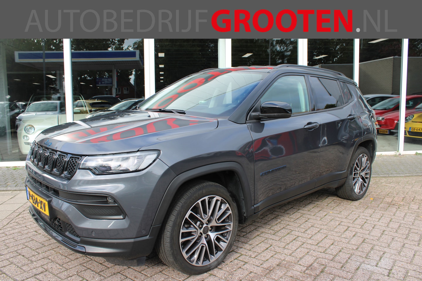 Jeep Compass - 4xe 190 Plug-in Hybrid Electric Night Eagle 4xe 190 Plug-in Hybrid Electric Night Eagle - AutoWereld.nl