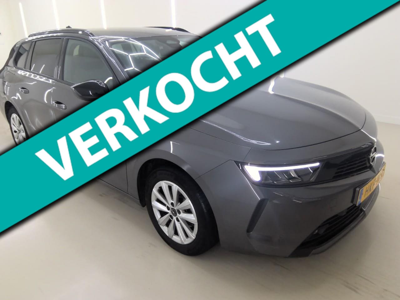 Opel Astra Sports Tourer - 1.2 Turbo Business Edition+Led+Vitrual+Navigatie+Camera+Keyless+trekhaak+Apple-carplay+Spo - AutoWereld.nl